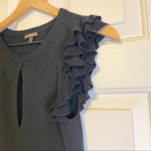 Express front chest cutout ruffle sleeve black size medium - Picture 4 of 6